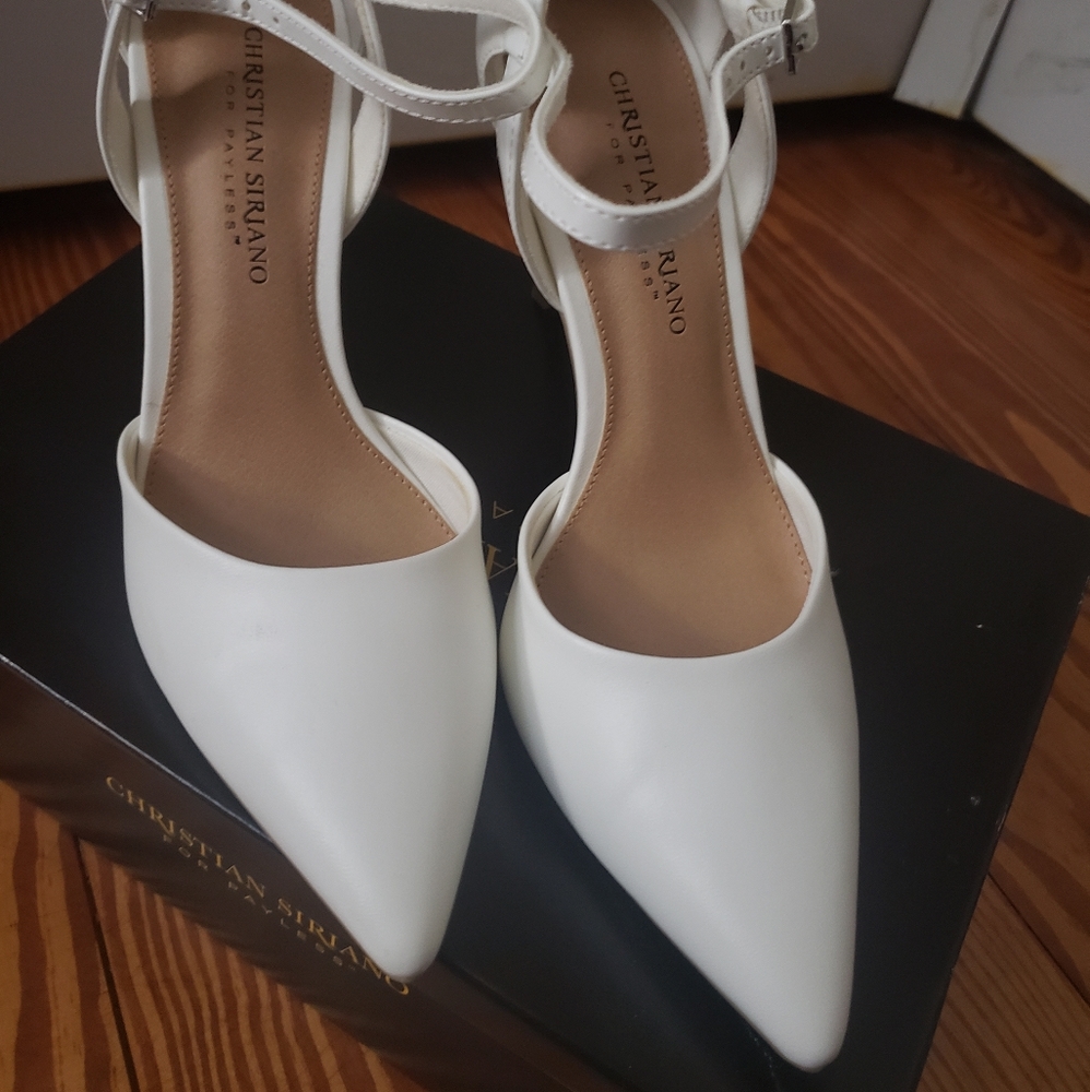 Christian Siriano white heel